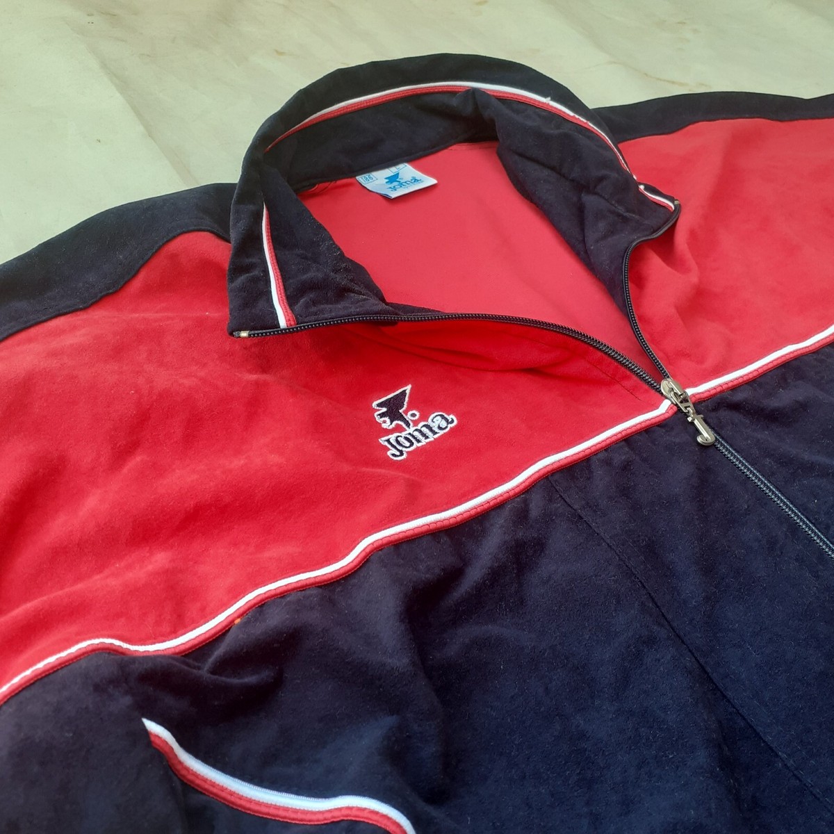 s-l1200.jpg s-l1200.jpg