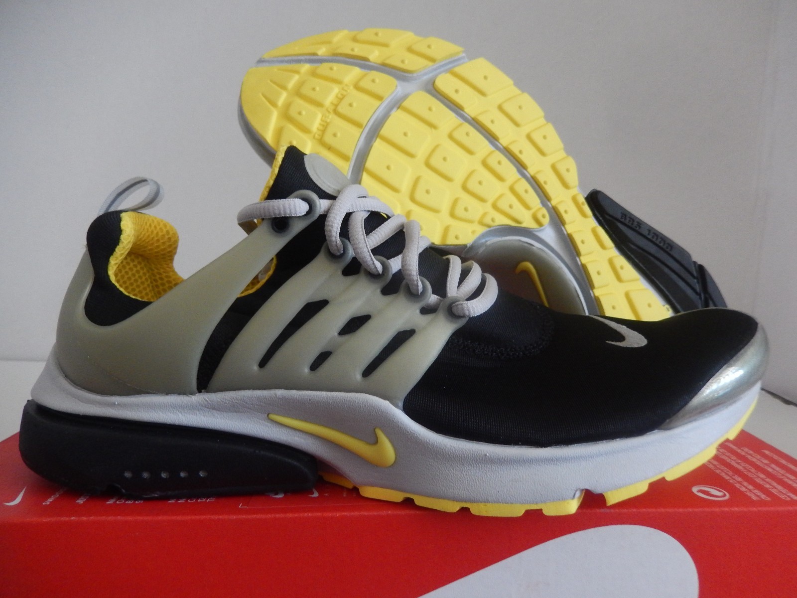 NIKE AIR PRESTO QS BLACK-YELLOW STREAK 