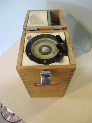 BONNIE  LAURIE MANHASSET BAY HAND BEARING COMPASS TYPE HB-65 IN WOOD BOX CASE