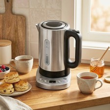 HOMCOM Electric Kettle, 1.7L Fast Boil, 3kW Water Kettle Refurbished