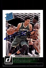 Signed Basketball Card Auto Rashad Vaughn 2015-16 Donruss #214 Milwaukee Bucks