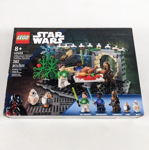 LEGO Build Set Star Wars MILLENNIUM FALCON HOLIDAY DIORAMA #40658 Retired NEW