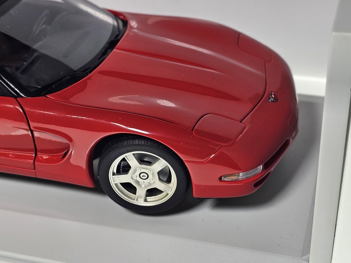 UT Models 1:18 Chevrolet Corvette | eBay UK