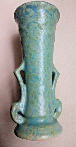 1915 Antiqu Roseville Carnelian II Art Pottery Flower Vase Drip Green Glaze Mint