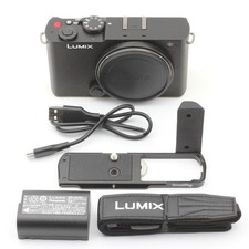 DDP Panasonic LUMIX DC-S9 Mirrorless Digital Camera Body Black Excellent