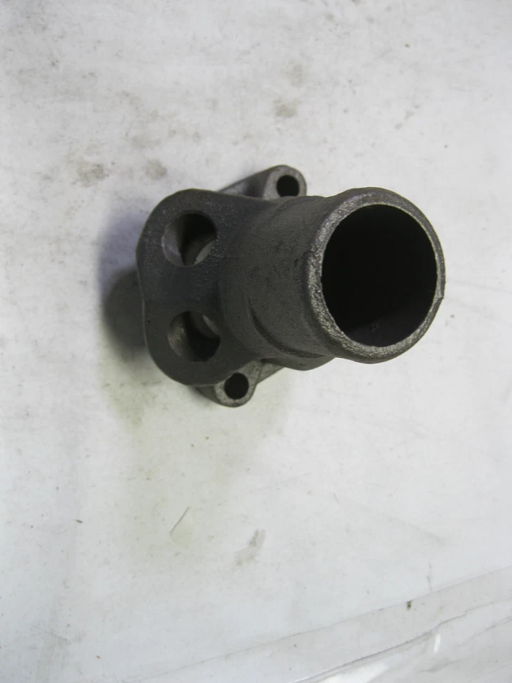 Engine Coolant Water Outlet 4 Seasons 84868 Foto 2 de 4