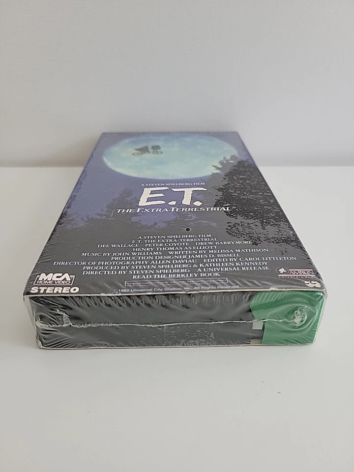 E.T. The Extra Terrestrial VHS Tape Black & Green Flap Tape New Sealed - Image 2 of 4