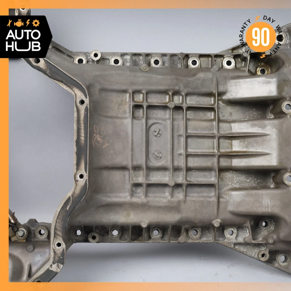 Deflector de cárter de aceite superior del motor Mercedes W251 R350 SLK300 2720142002 OEM Foto 4 de 4