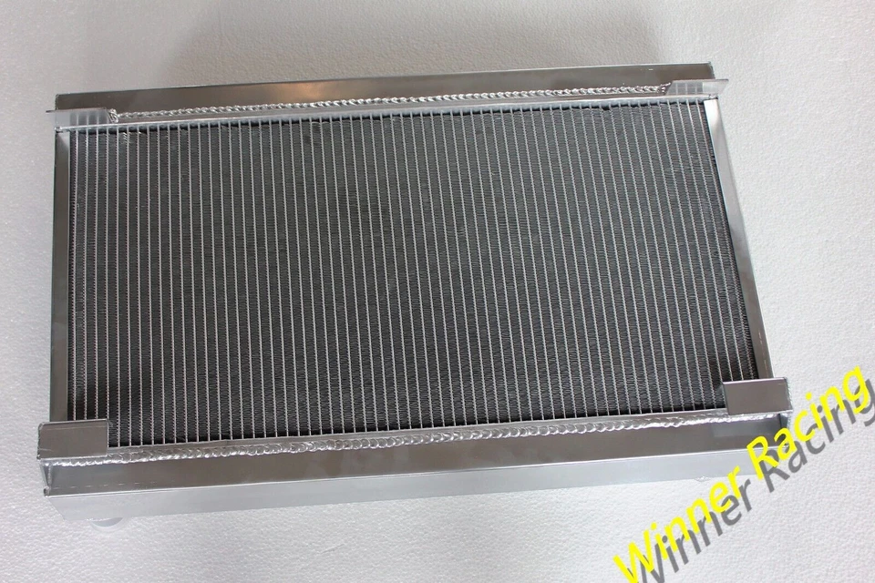 Radiador de aluminio para Ferrari 308 GTB 75-80; GTS 77-80; GTSI/GTBI 80-81; QV 82-84 Foto 2 de 4