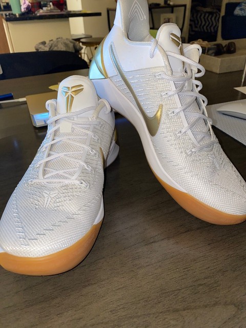 kobe 12 white and gold