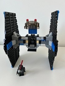 LEGO 7263 Star Wars: TIE Fighter (no longer lights up)