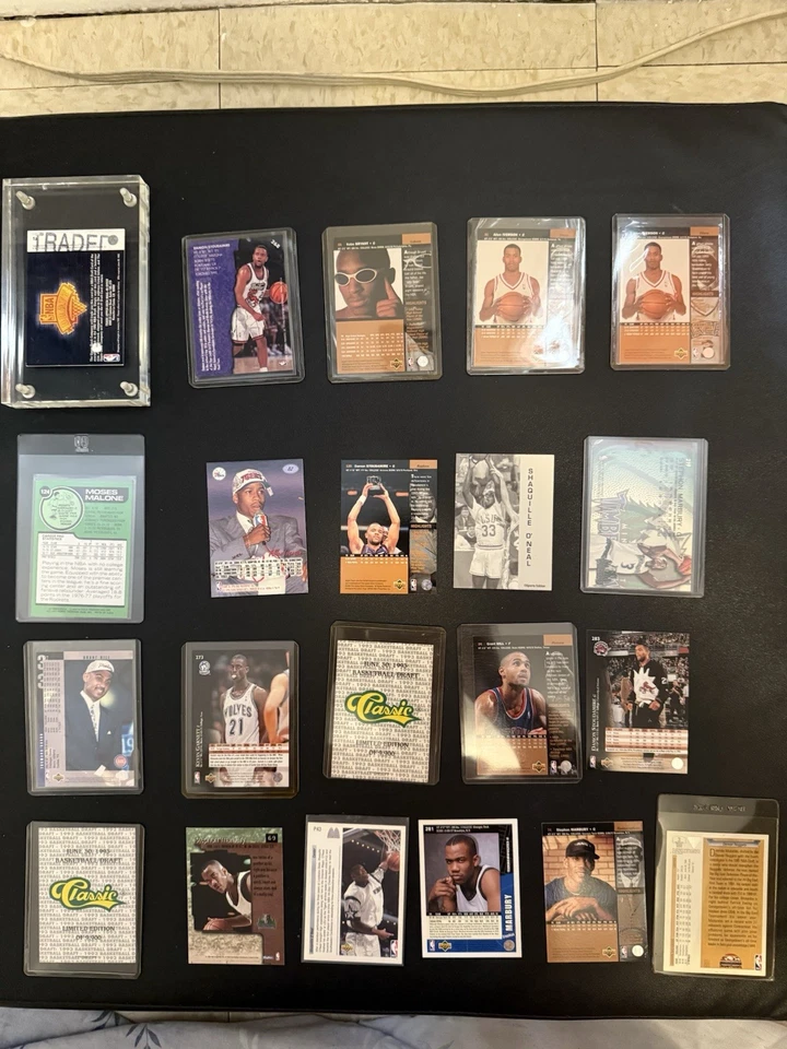 Basketball greats, rookie cards, and more.. Basketball Card Collection - Image 3 of 4