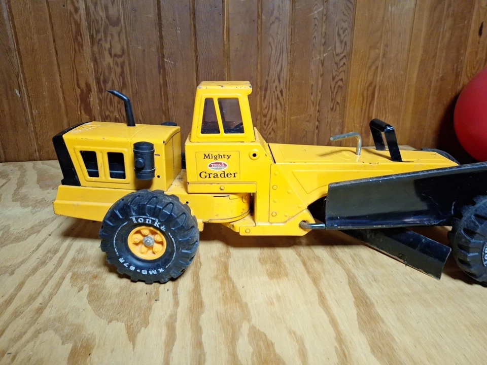 Vintage 1970s Mighty Tonka Road Grader Diesel XMB-975 Orange Pressed Steel NICE - Image 3 of 4