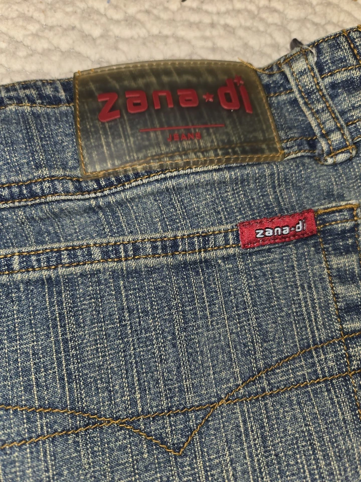 Jeans azul feminino Zana Di tamanho 22 reto. Cadarços laterais boho hippie stretch - Imagem 4 de 4