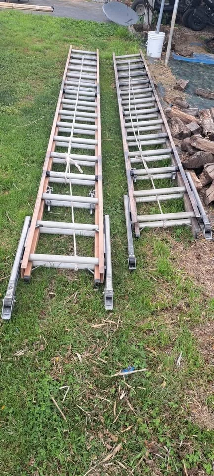  Escalera de extensión de fibra de vidrio 32' Foto 2 de 2