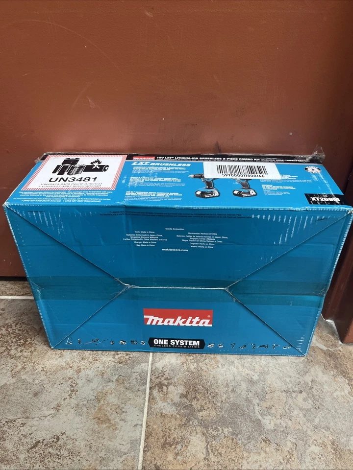 Makita XT269M 18V LXT Brushless Drill/Driver Combo Kit new!!!! - Image 3 of 4