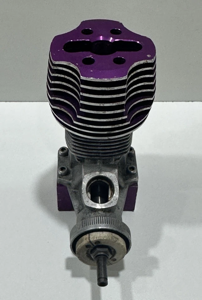 Motor de coche de radiocontrol Schumacher Fusion/Menace/XTR 21 Pro-21R (3,5 cc) Foto 2 de 4