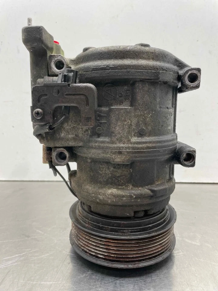 Оригинальный компрессор кондиционера кондиционера Jaguar Xj8 1998-2003 годов выпуска ZMEQP - Изображение 3 из 3