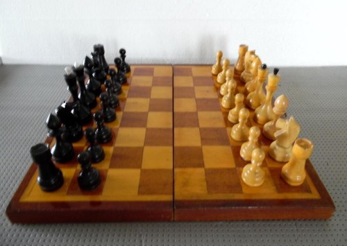 Vintage Soviet Russian Wooden Chess Set Folding Board 42×42cm # 14 - Picture 3 of 13