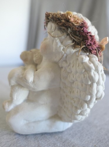 1991 Cast Art Dreamsicles Hand Painted Kristin Cherub Angel Holding Lamb 5.5" H - Picture 3 of 9