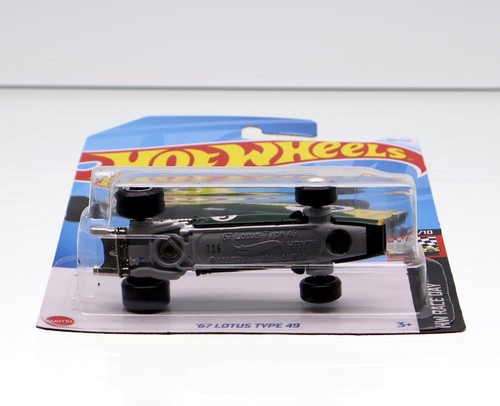 2024 Hot Wheels 1/64 '67 Lotus Type 49 Long Card Diecast Car Race Day - Picture 3 of 7
