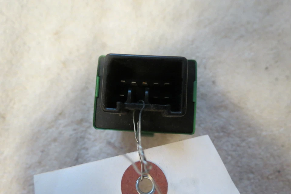 Mazda MPV Millenia 1996 1997 1998 cerradura de puerta temporizador relé BCID 67830 OEM 1866C Foto 4 de 4