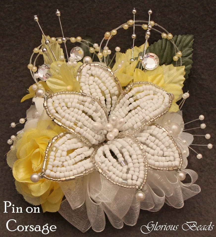 Корсаж желтый бисер лилия, шелковые розы, бусины стразы. Вариант бутоньерки - Изображение 2 из 4