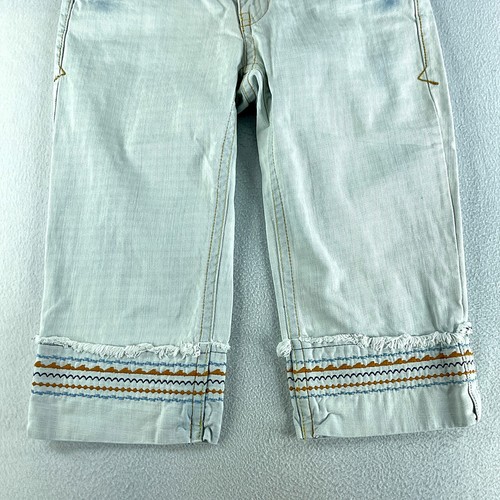 Old Navy Womens Blue Jeans Tag Size 8 (33x17.5) Low Rise Capri Embroidered - Picture 2 of 12