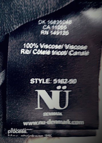Black Scoop Neck Premium Quality T-SHIRT by Danish Brand, NU, Size 14 - Picture 4 of 5