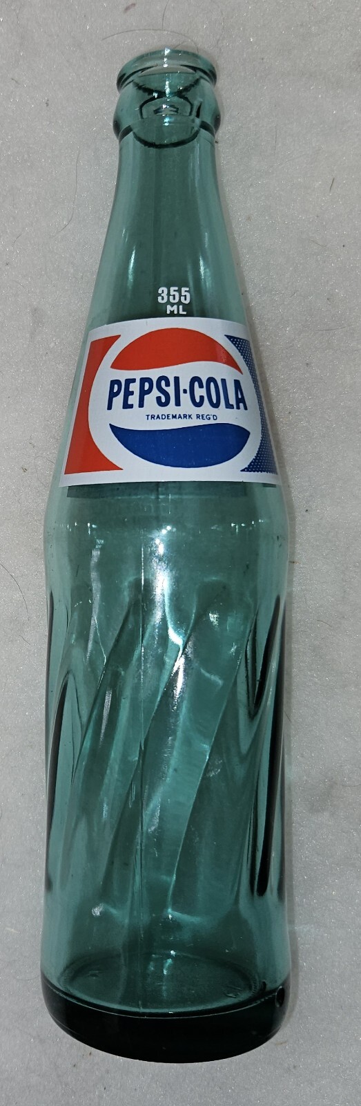 🔥 PepsiCola RETURNABLE BOTTLE BEAUTIFUL COLOR ACL ZOOM IN ON THE PICS