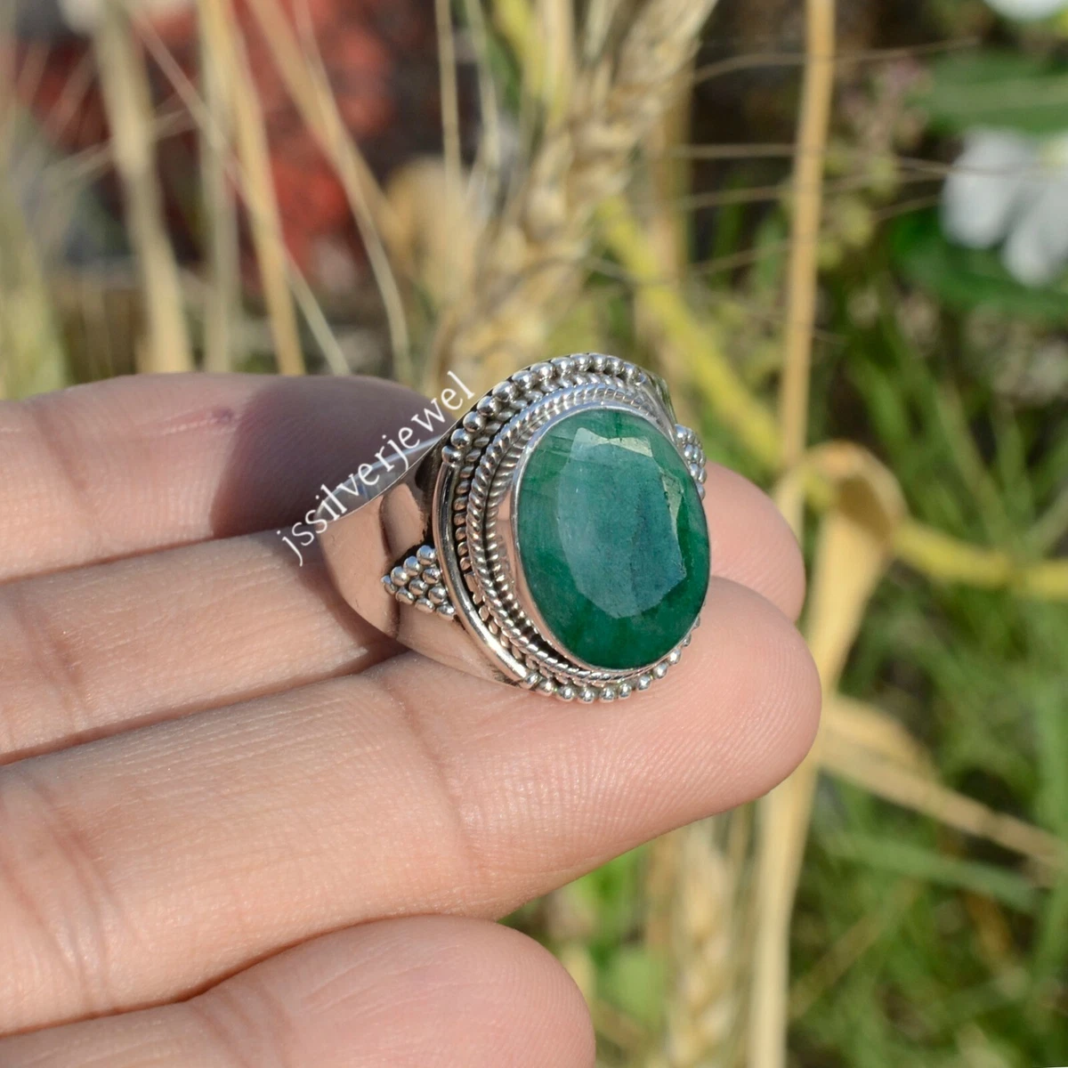 Emerald Stone Silver Solited Ring – ZITA Jewellery