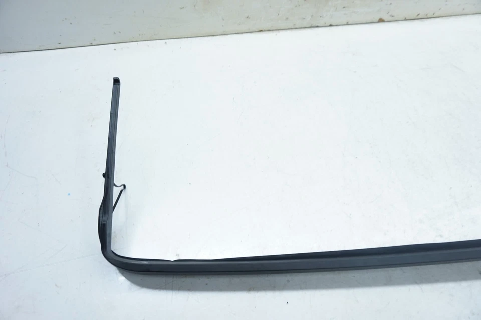 Audi Q7 2017-2019 OEM techo corredizo conjunto deflector de viento Foto 2 de 4