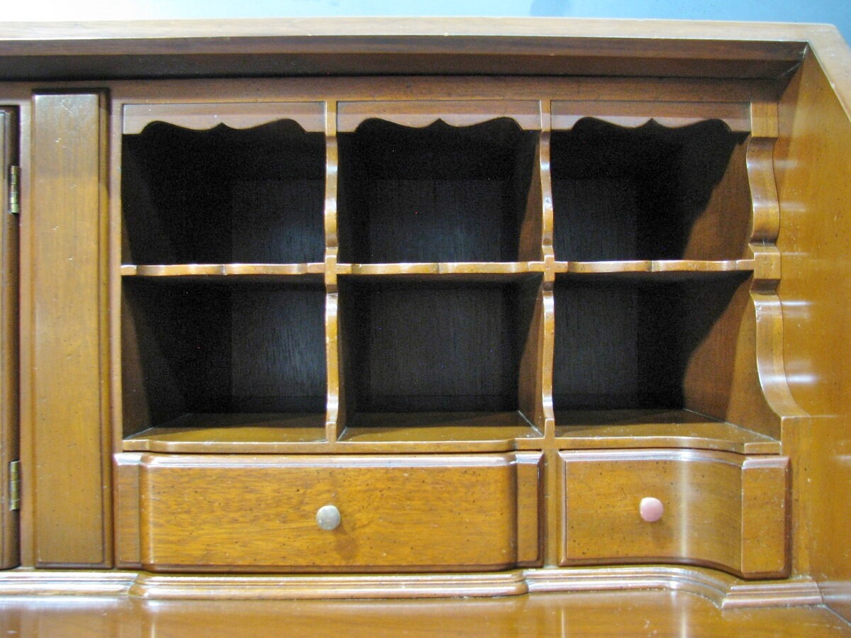 Exceptional Kittinger "Old Dominion" Solid Mahogany SlantFront