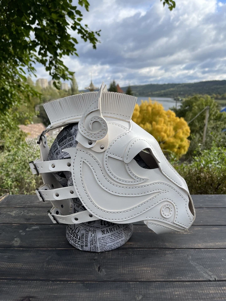 Máscara de cuero de caballo en cuero blanco, capucha de juego de pony edición “blanca” Foto 4 de 4