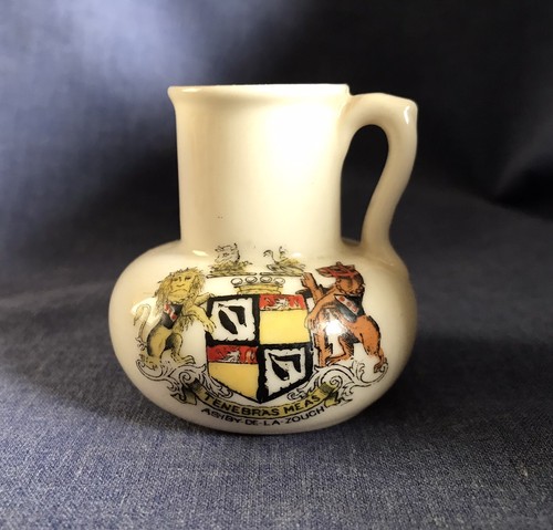 Arcadian Crested China Ashby De La Zouch. Rarer Crest. (TOTS)