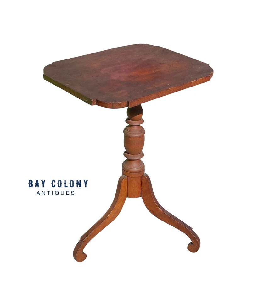 CANDELABRO FEDERAL CEREZA NUEVA INGLATERRA CON PATAS DE ARAÑA Y TAPA OVOLO CIRCA 1790 Foto 2 de 4