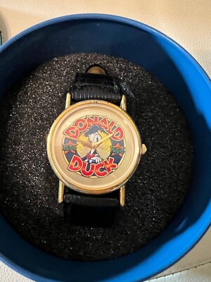 Disney DONALD DUCK WATCH With Black Band - NIB | eBay display picture 1