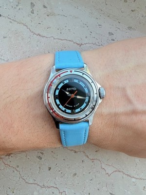 Eine Damenuhr von Wostok, mechanisch, CCCP, 34mm