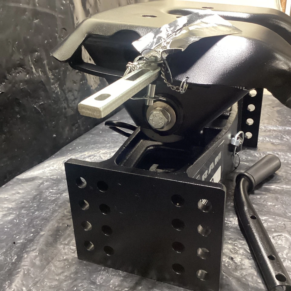 13-22 道奇 Ram 2500 3500 30,000 磅 5 第五轮挂接套件 Mopar 原始设备制造商 全新 — 第 2/4 张图片