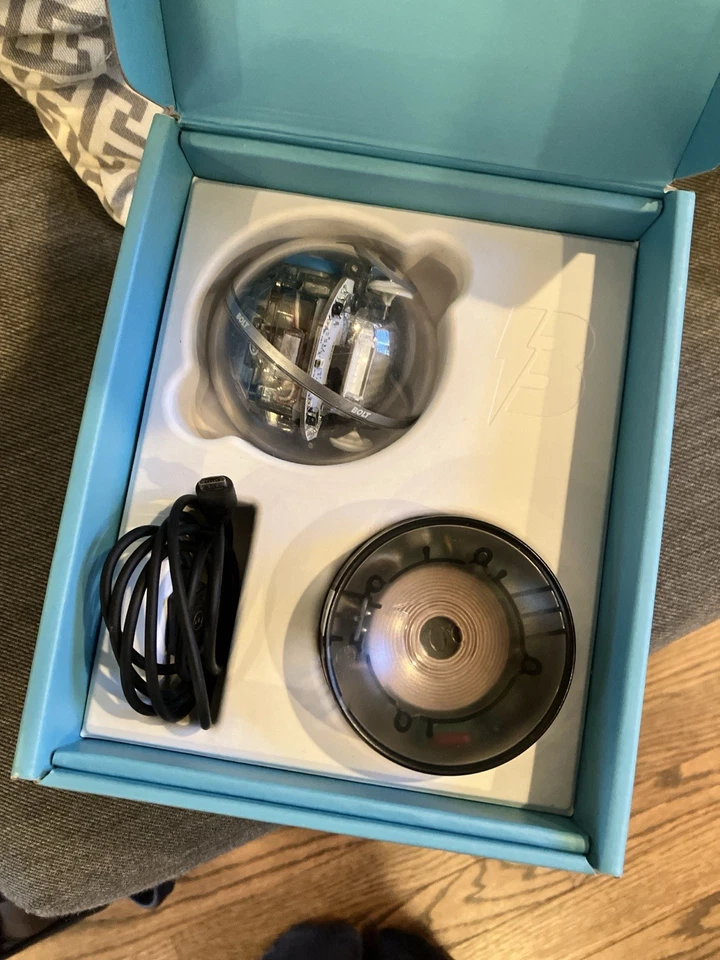 Sphero Bolt - Robot juguete - codificación para todas las edades Foto 4 de 4