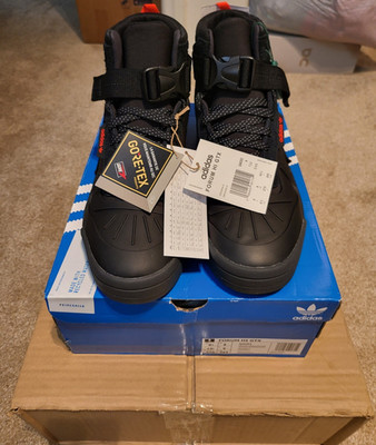 adidas Originals Forum Hi GTX GORE-TEX Core Black High Top Sneakers Q46363