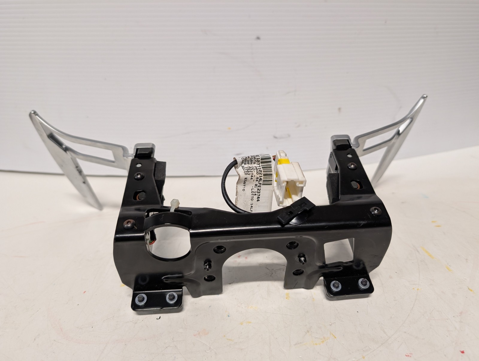 2014-2017 Maserati Ghibli Steering Wheel Gear Shift Change Paddle (E1077102)