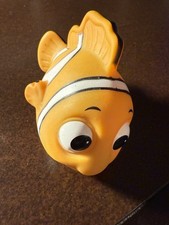 Finding Nemo Bath Toy Tomy FIRSTyears