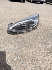Ford Fiesta Mk8 Passenger side headlight