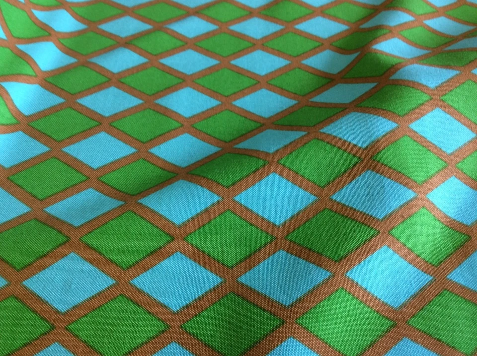 HAPPY LAND "MADISON # PWJP070 - VERDE POR JENNIFER PAGANELLI POR FREESPIRIT BTY Foto 3 de 3