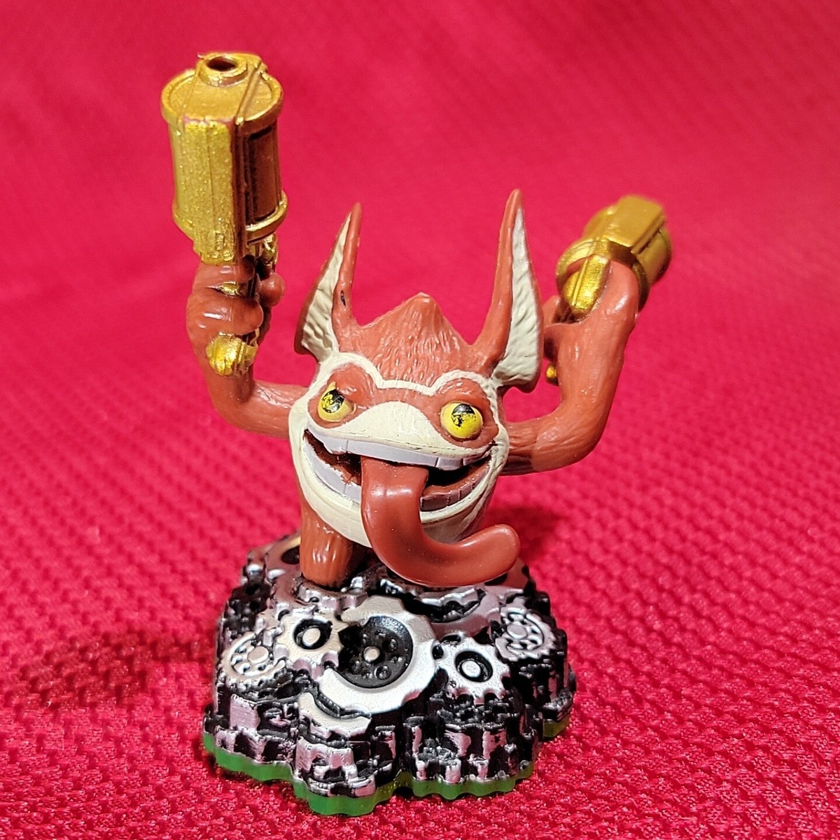 TRIGGER HAPPY 84185888 spyro adventure Skylander Action Figure Toy