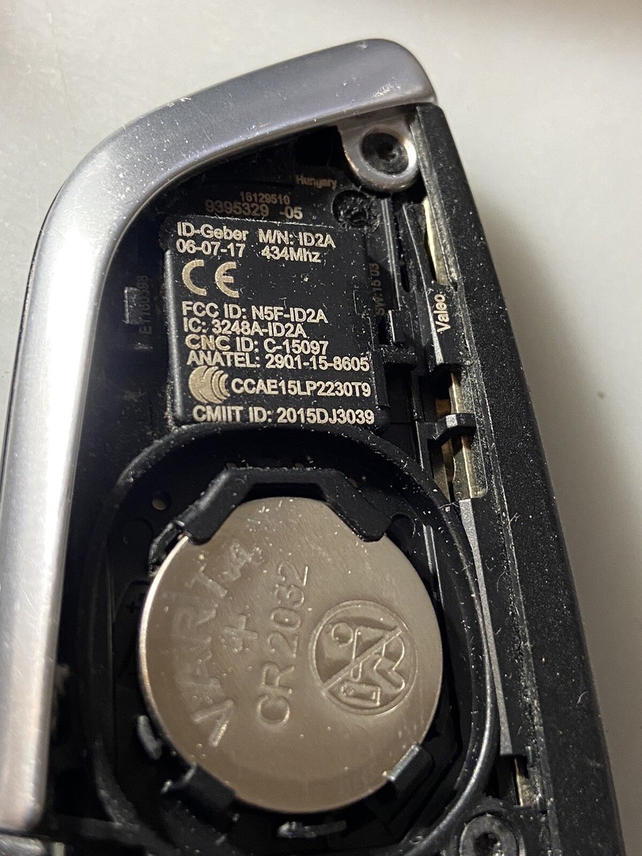HUNGARY 9395329-05 OEM BMW 4 BUTTON SMART KEYLESS ENTRY FOB FCC ID  