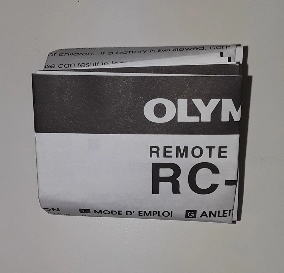 Olympus RC-200 Remote Control (BRAND NEW!) - Image 2 of 4