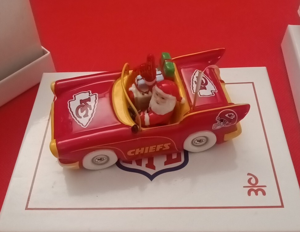 Danbury Mint 2010 Kansas City Chiefs Christmas Ornament eBay