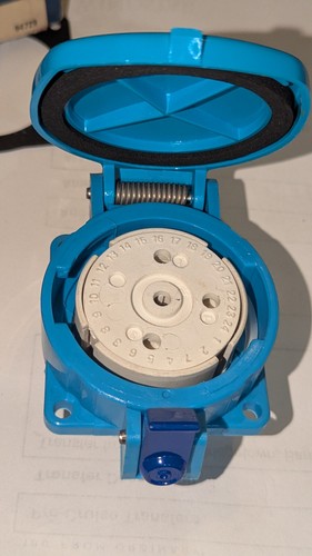 (1) Conector de receptáculo MELTRIC 71-14043 3 fases 480VAC 20A DM 20A NUEVO EN CAJA - Imagen 5 de 6
